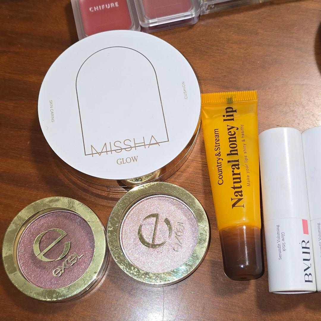 100点以上化粧品スキンケアヘアケアその他まとめ売り新品美品多数おまけ200点