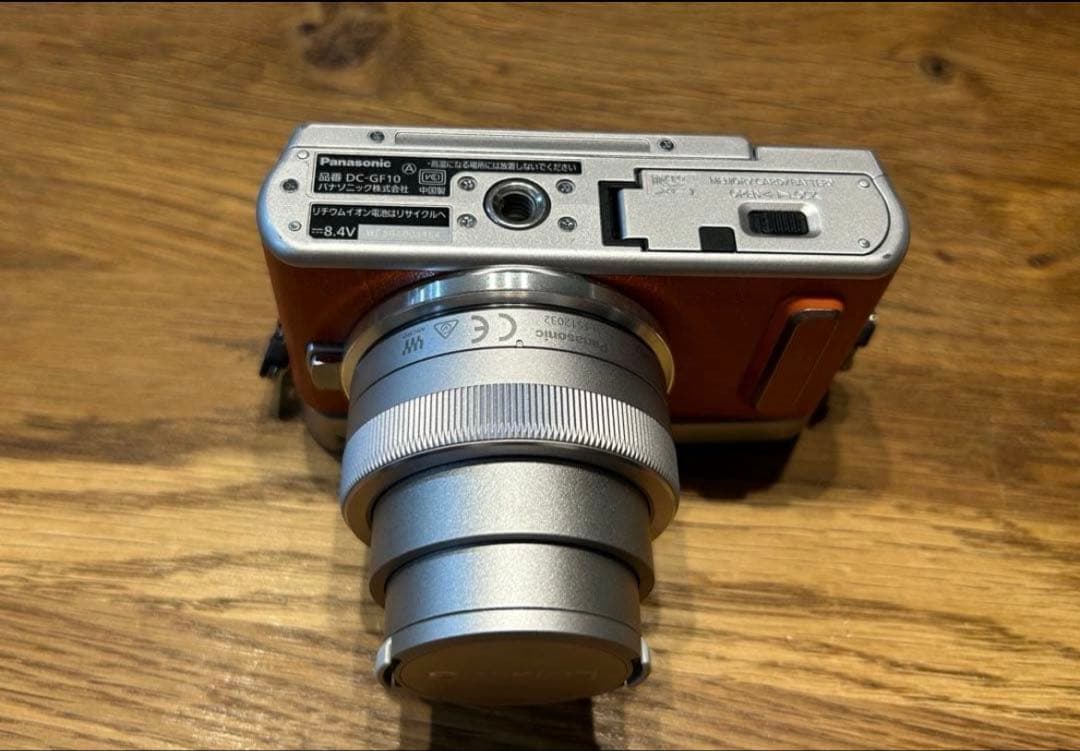 【レンズ1つ新品】LUMIX DC-GF10W ダブルレンズキット　オレンジ