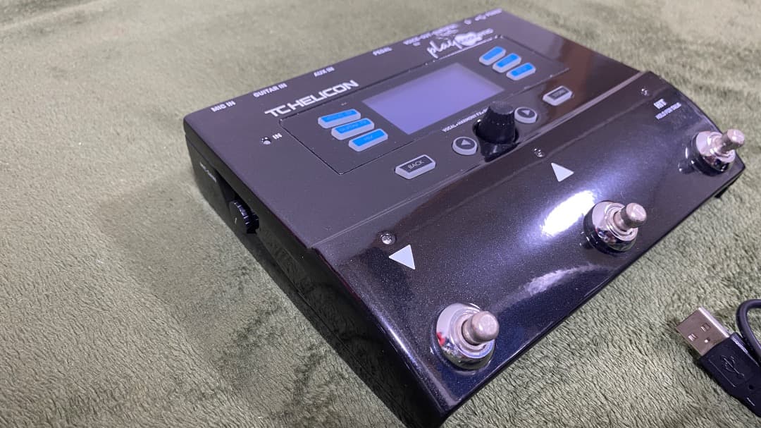 ボーカルエフェクター TC HELICON Play Acoustic