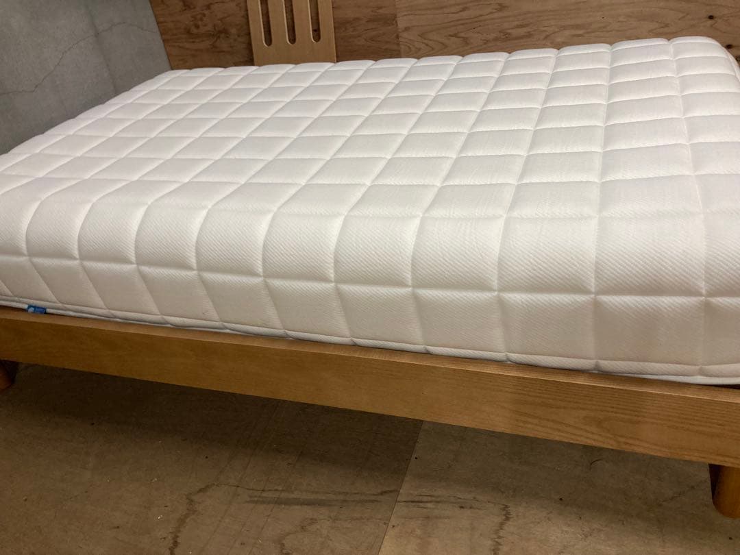Ryoooo ⑤とうふマットレス ホワイト寝具 マット 【セミダブル】