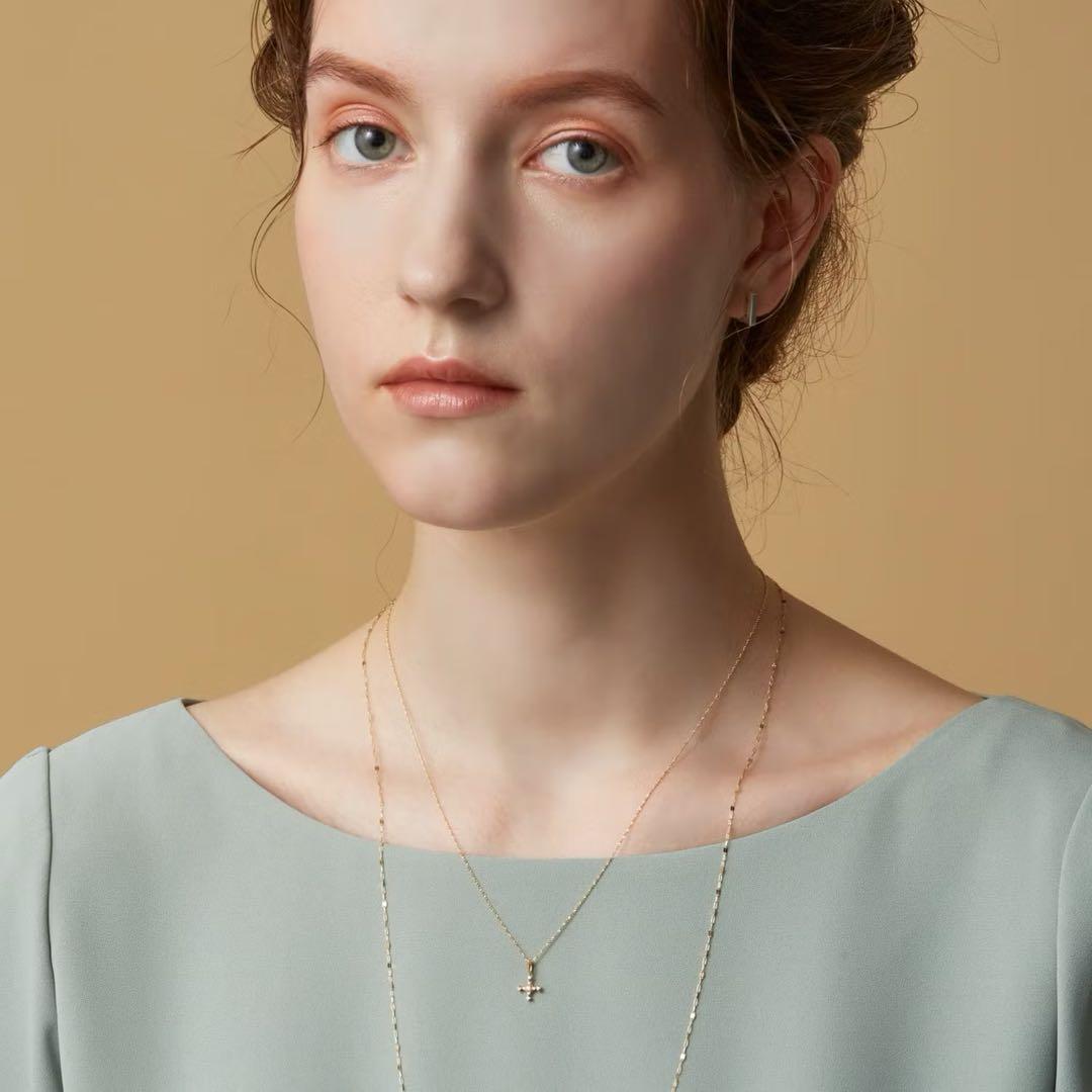 ☆びーちゃん☆ ☆アガットクラシック★K18ダイヤモンドクロスチャーム