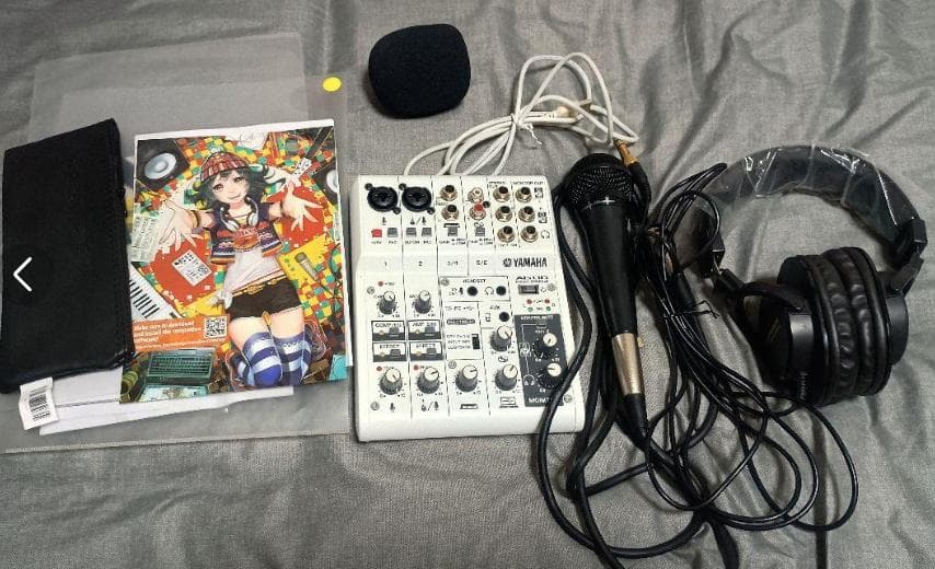 YAMAHA　AG06セット（マイク、ヘッドホン付き）