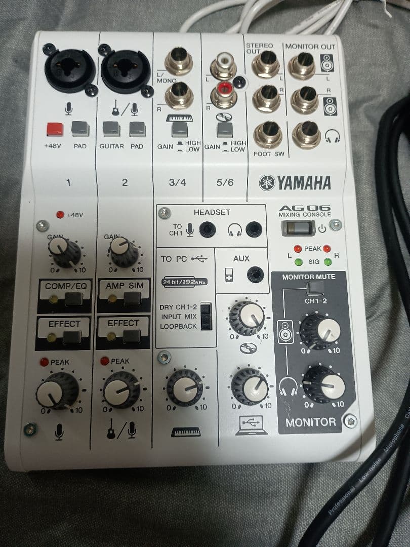 YAMAHA　AG06セット（マイク、ヘッドホン付き）