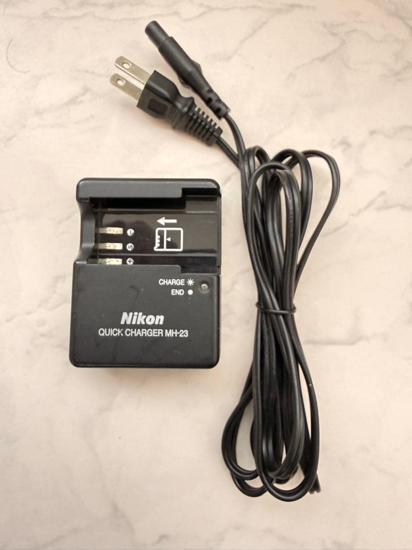 【最終セール‼️】ニコン 名機D40Xダブルズームキット(望遠＋標準レンズ付き)