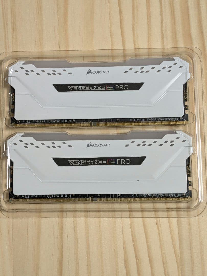 コルセア VENGEANCE RGB PRO DDR4メモリ 8GB×2