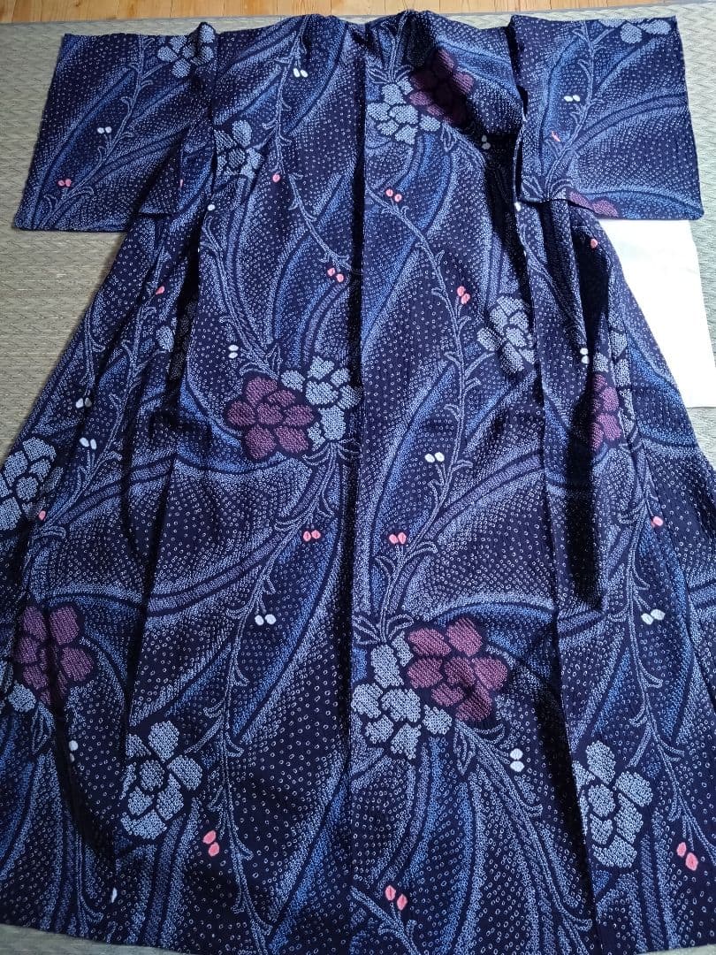 細かい絞りの浴衣・身丈160，裄丈65.5