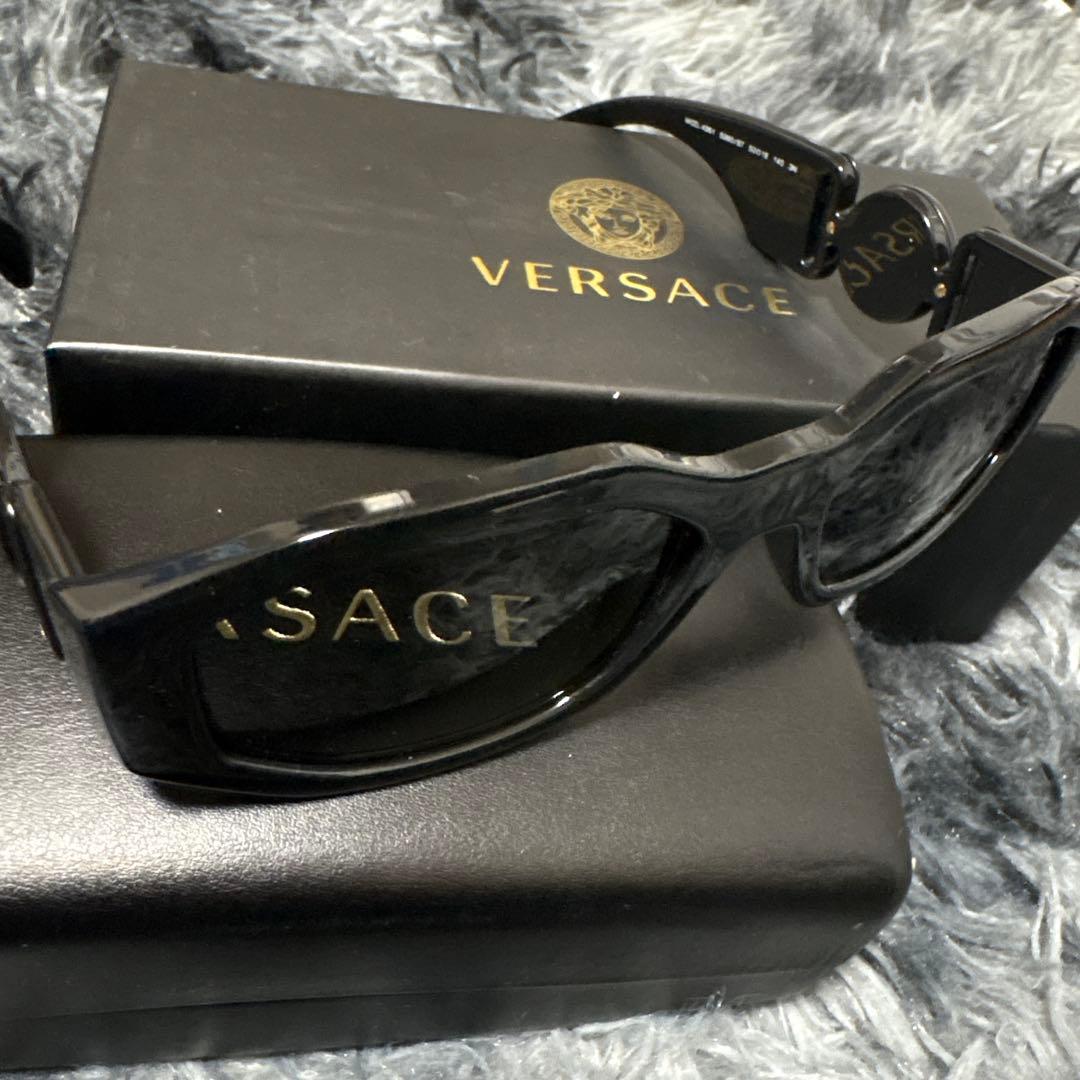 Versace サングラス　メデューサ