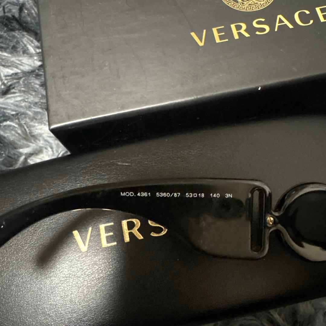 Versace サングラス　メデューサ