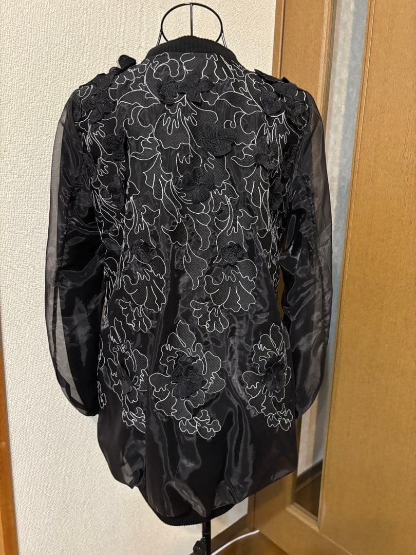 PRIDE 黒 花柄モチーフ&刺繍 ジップアップジャケット　サイズ38