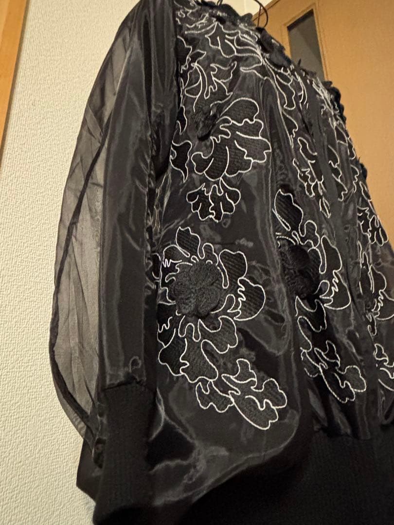 PRIDE 黒 花柄モチーフ&刺繍 ジップアップジャケット　サイズ38