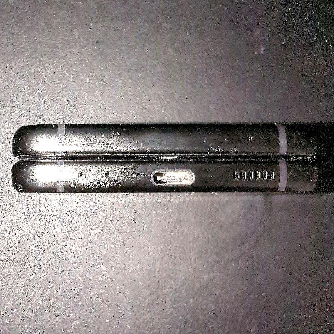 Galaxy Z Flip3 5G ファントムブラック au SCG12