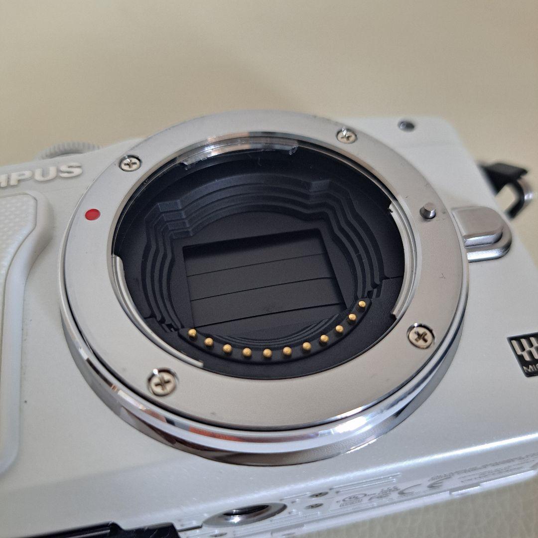 【動作未確認】ジャンクOLYMPUS PEN Lite E-PL6 ホワイト