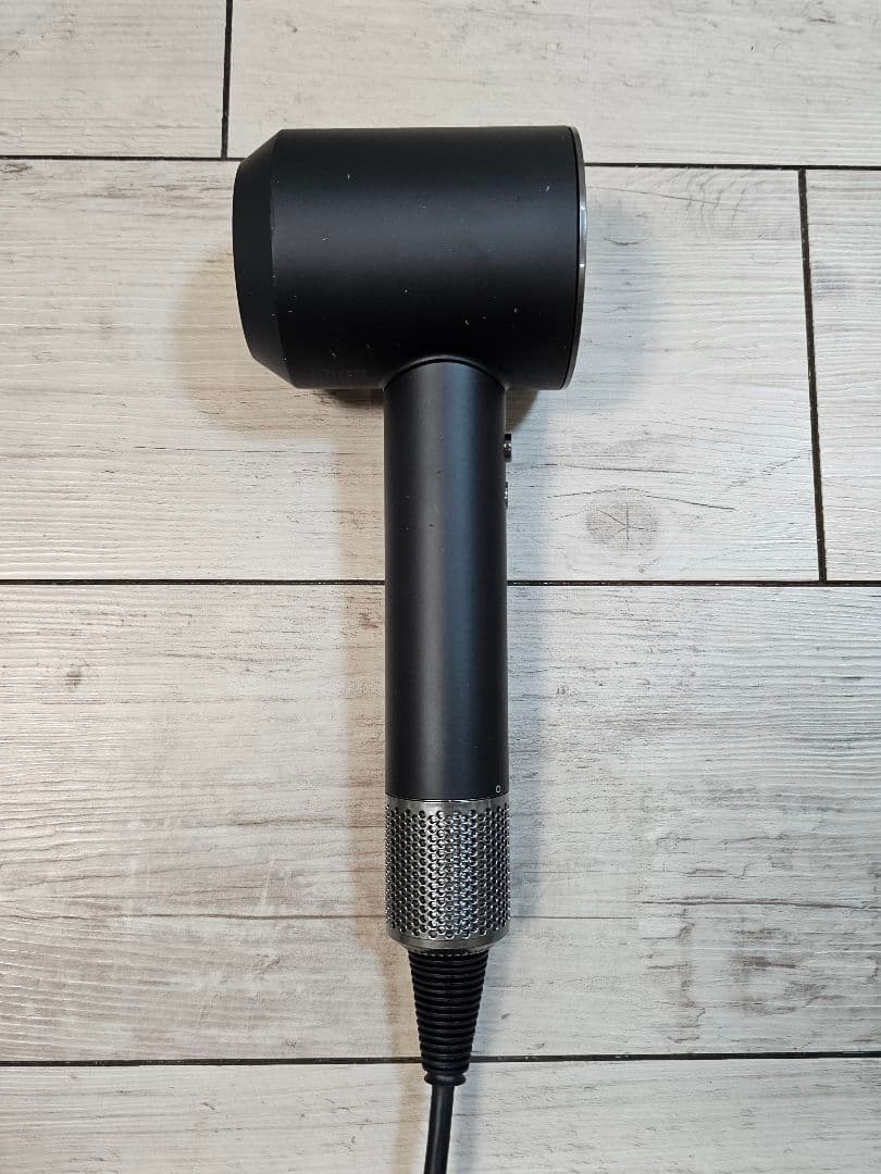 アタッチメント完備　ダイソン　メンテナンス済み　dyson hd08　ブラック