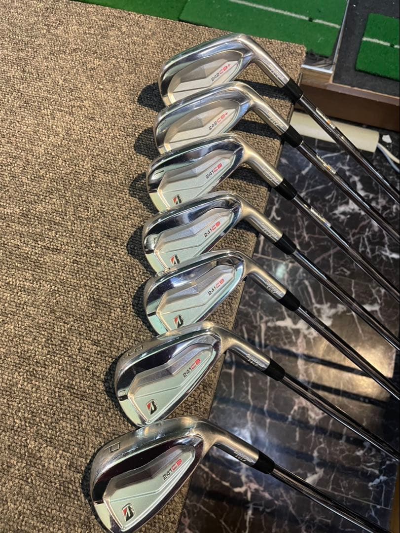 ★ブリヂストン　ツアーB 241CB 242CB＋アイアン　7本セット