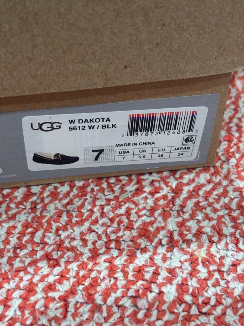 UGG Dakota モカシン ブラック 7