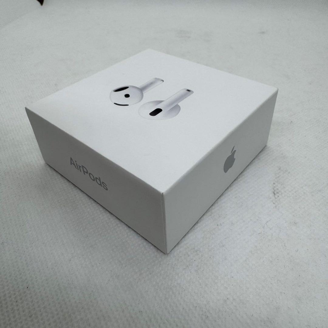 ^*^様 【新品】【未使用】AirPods 4 本体