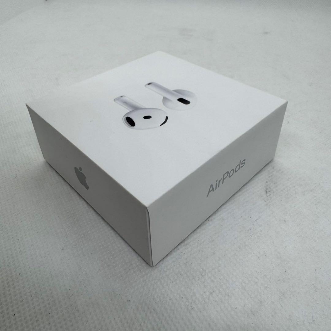 ^*^様 【新品】【未使用】AirPods 4 本体