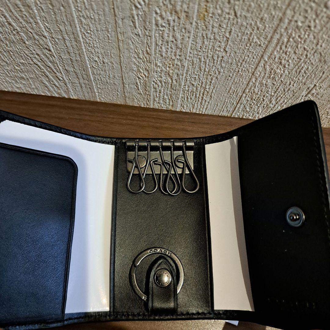 COACH　コーチ　キーケース　簡易箱、ショップ袋付き