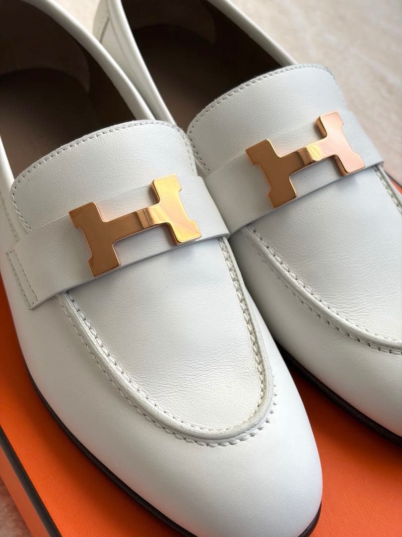 【1/18まで出品】未使用 HERMES モカシンパリ 36.5 ホワイト