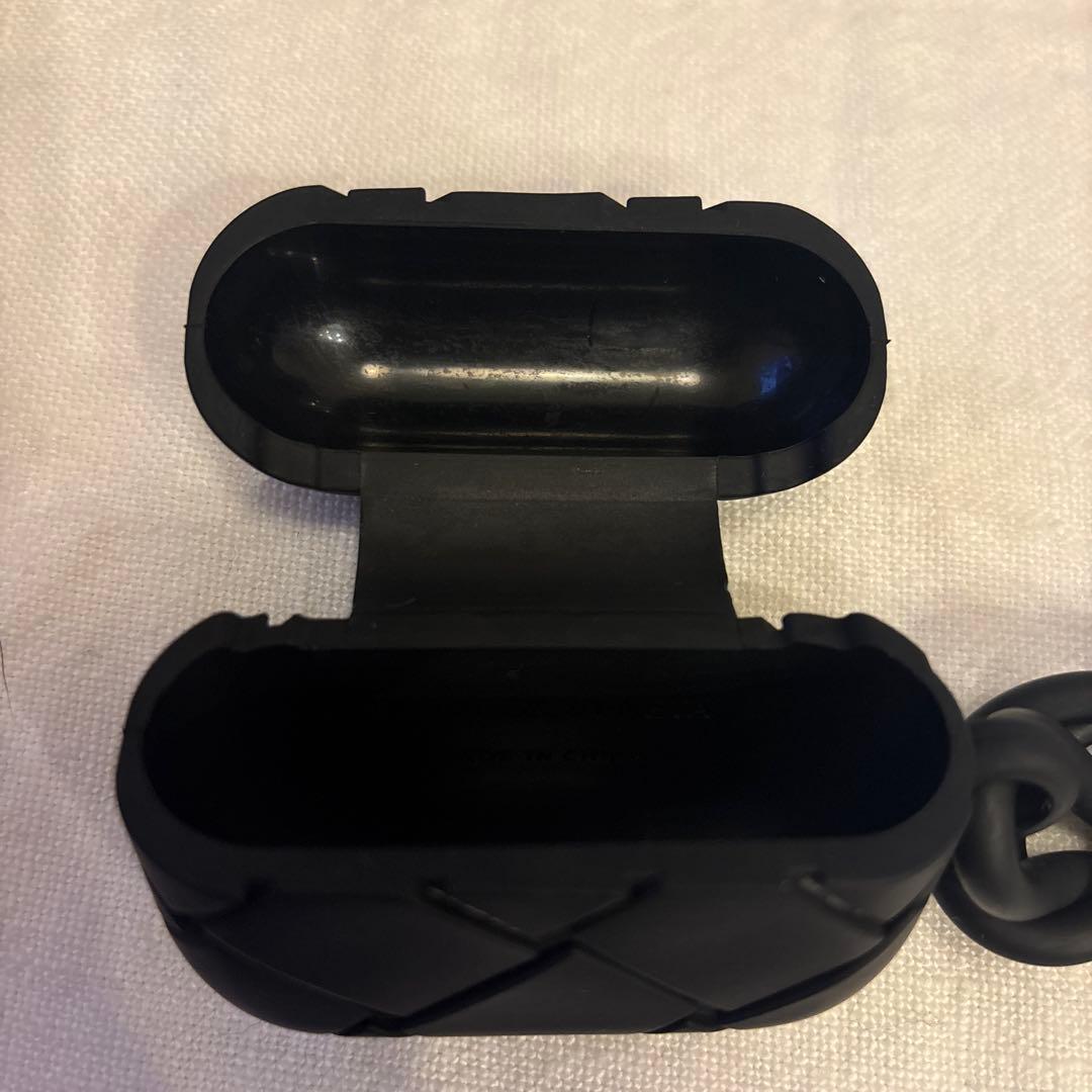 Bottega Veneta AirPodsProケース