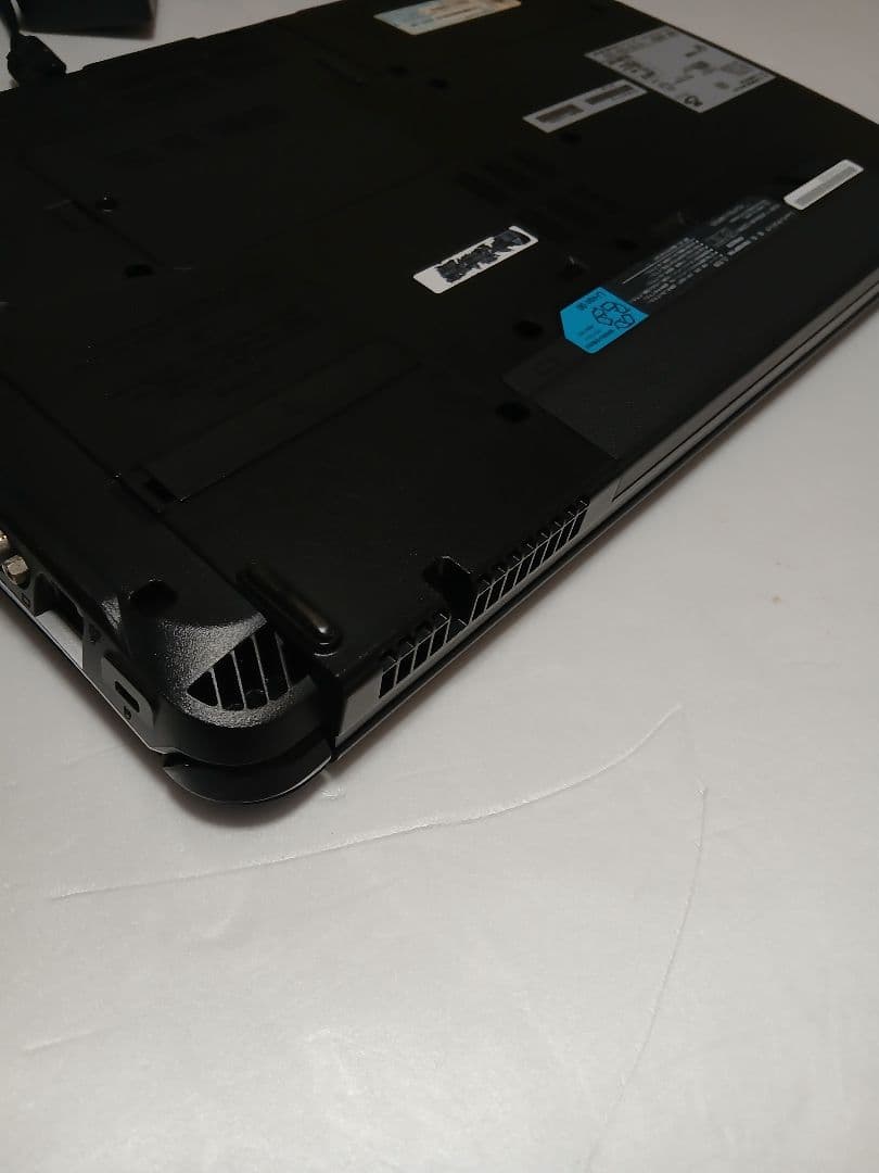 LIFEBOOK AH77/D FMVA77DL ノートパソコン本体