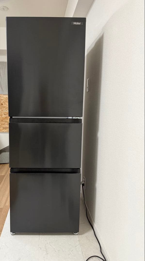 23年製 Haier 冷蔵庫 3ドア286L JR-CV29A ブラック