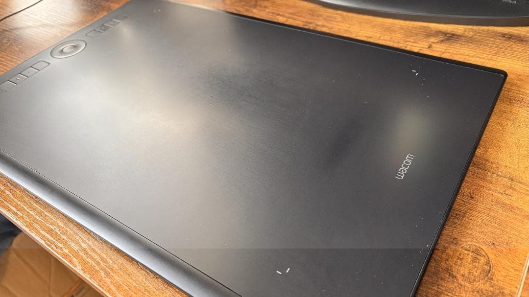 Wacom Intuos Pro L ペンタブレット 本体 PTH-860