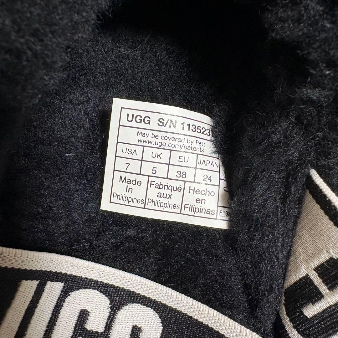 新品未使用 UGG FuzzitaClear ボア サンダル 24cm