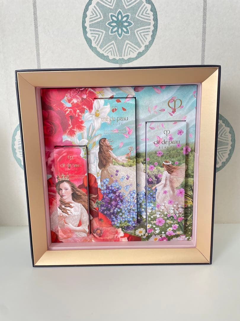 クレドポーボーテ　ラディアンスギフト　ブルーブラック　新品未開封