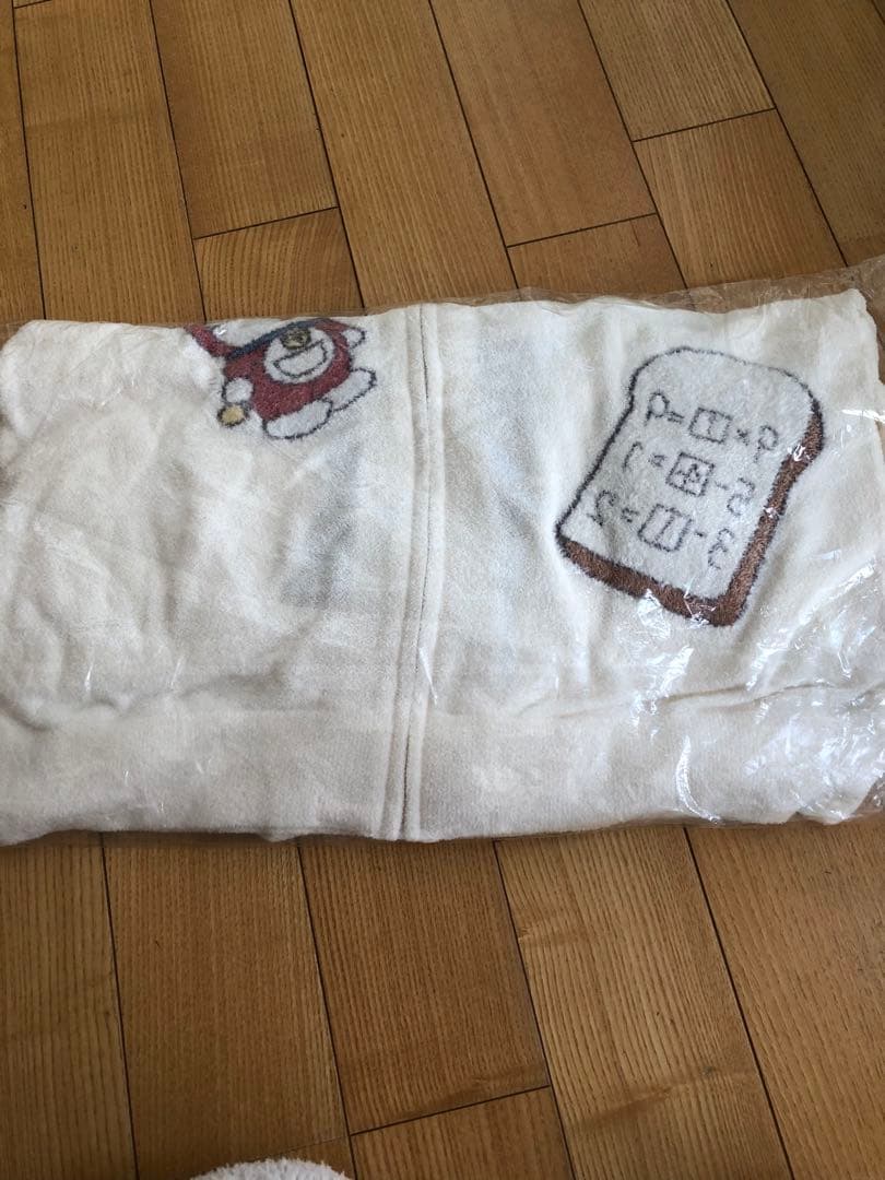 新品未開封　ジェラートピケ　ドラえもんジャガードパーカー　レディース