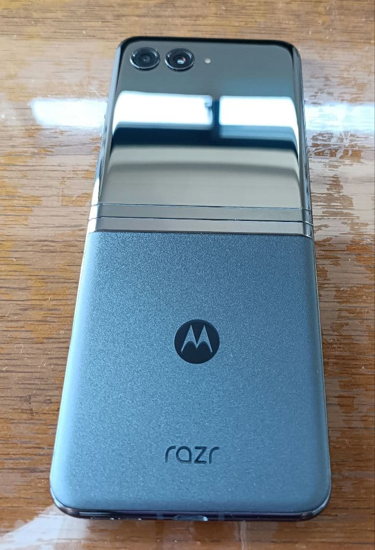 【ほぼ新品】razr40ultra モトローラ