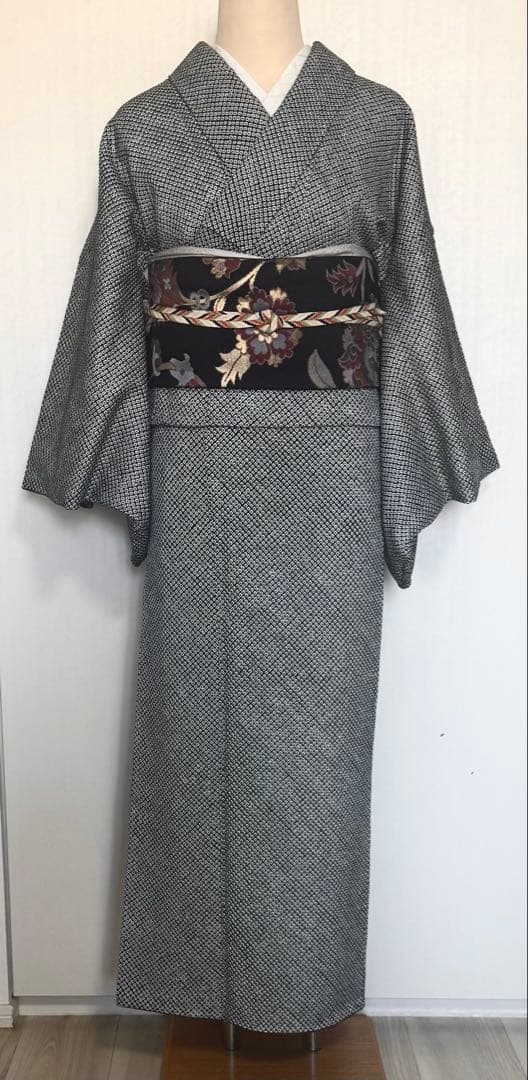 未使用品　豪華　本総絞り小紋着物