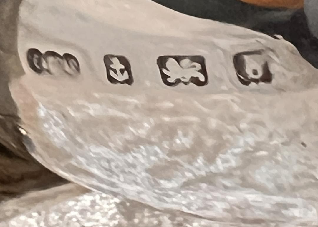 シルバーティーポット　刻印あり　1902年10月22日　製作1901年