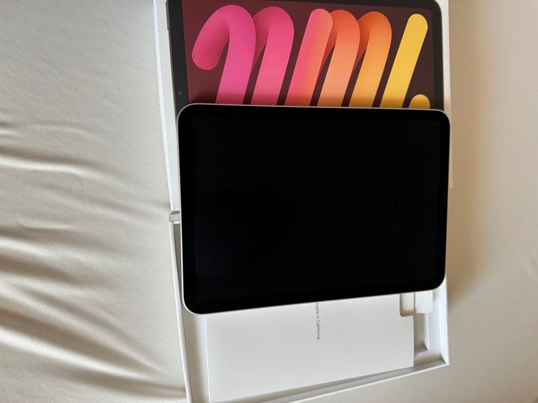 Apple iPad mini 7世代　シルバー 本体 128gb