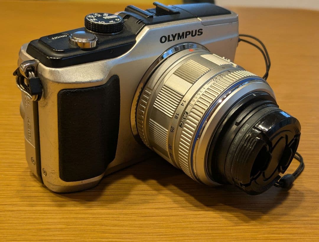 デジタルカメラ OLYMPUS PEN E-PL2