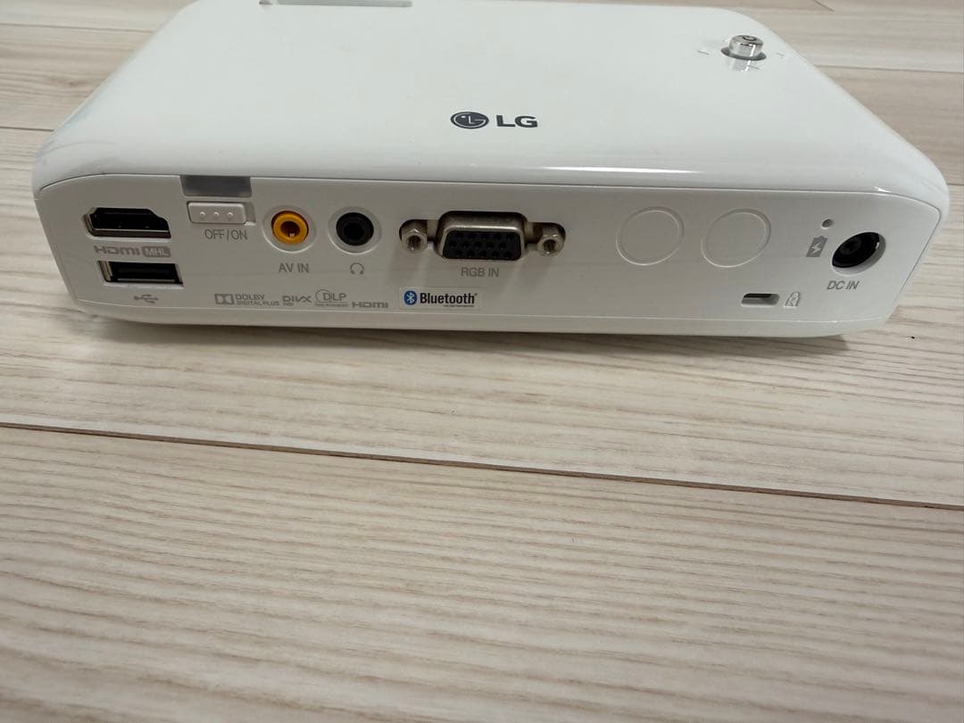 プロジェクター LG PH550G