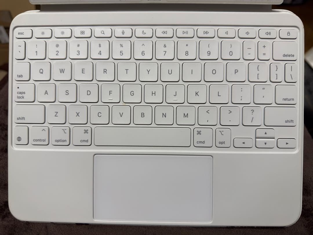 Magic Keyboard folio iPad(第10世代，A16)