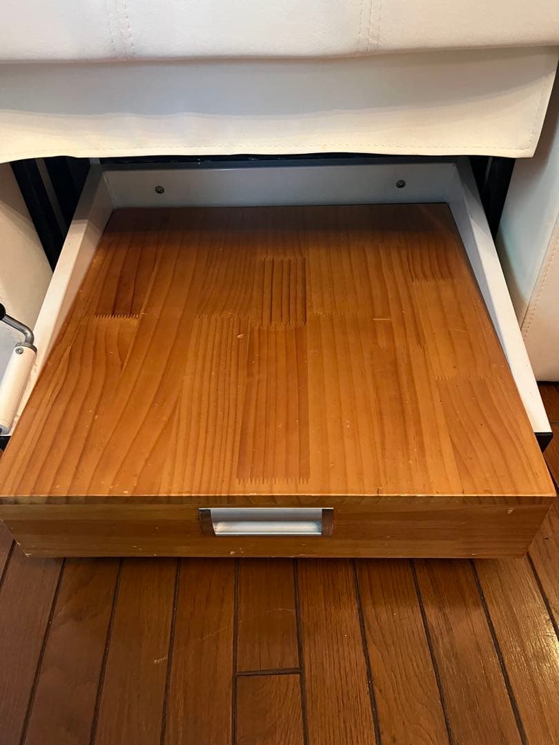 ネイル　施術　ハンド　フット　ソファ　リクライニング　収納可能　フットレスト付