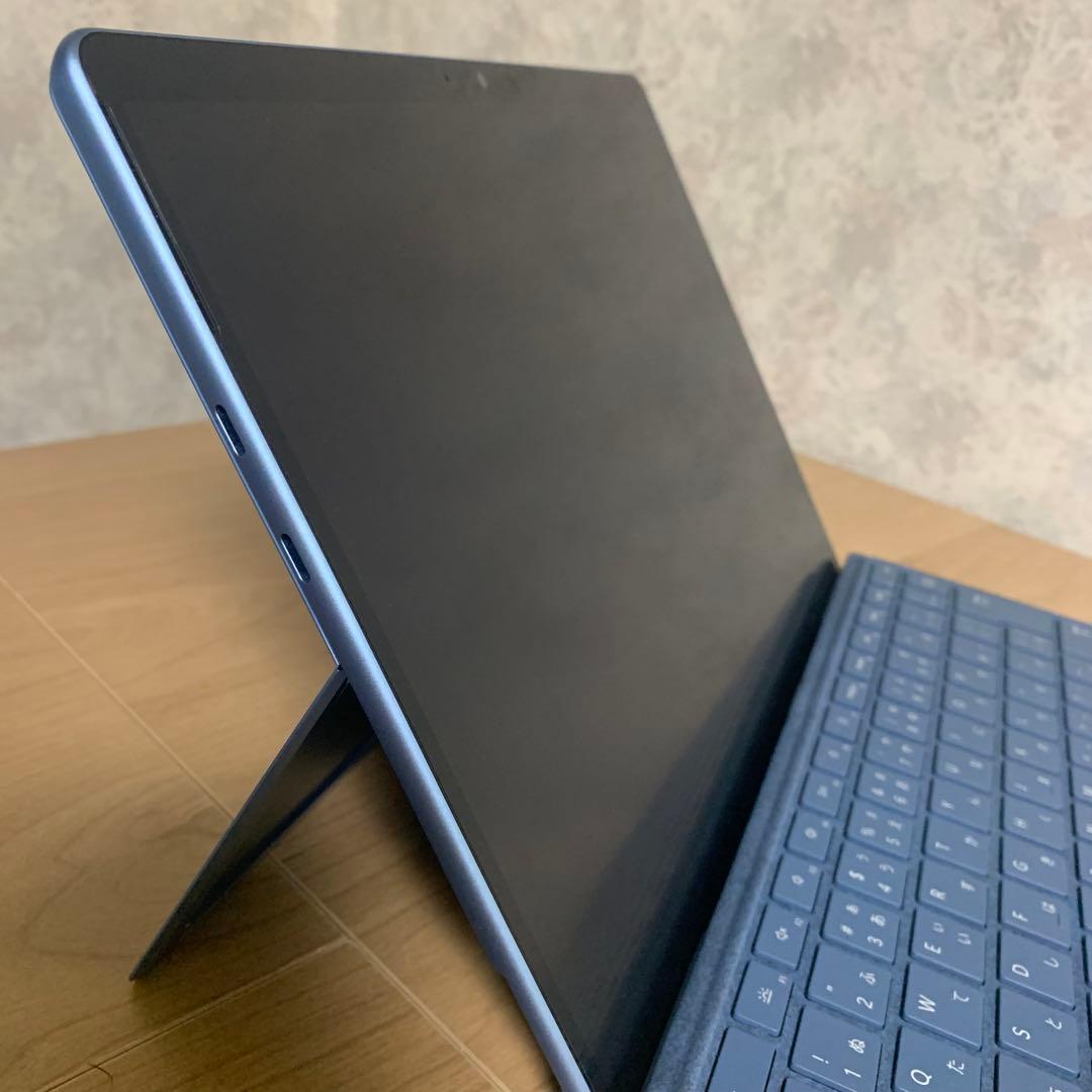 【中古】Surface Pro9+スリムペン2付き Signatureキーボード