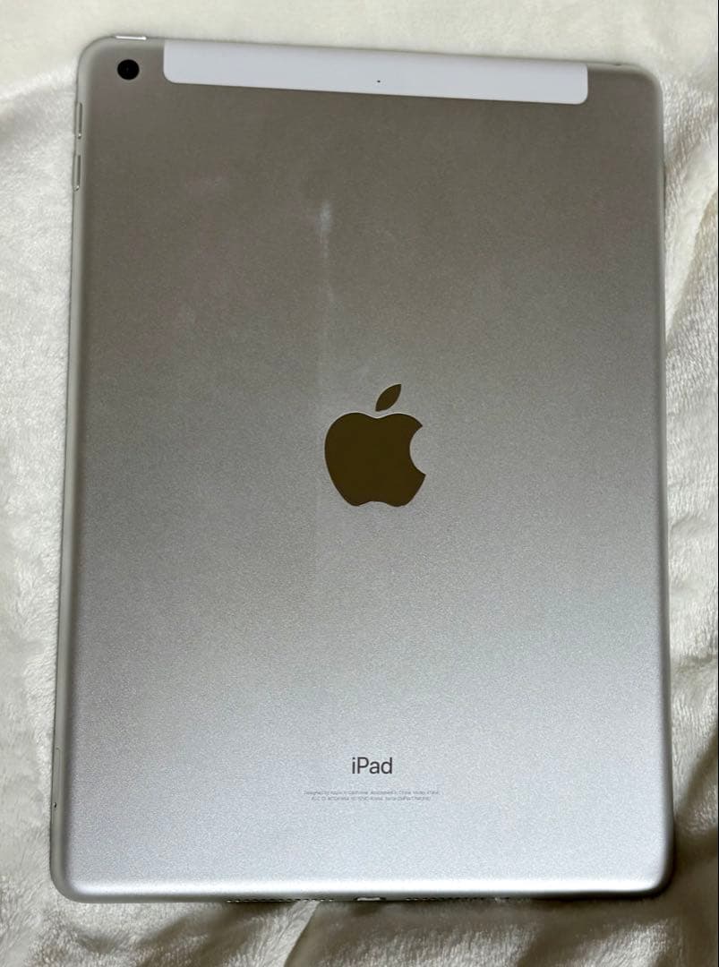 iPad 第6世代 Wi-Fi＋Cellular 32GB 動作確認・初期化済