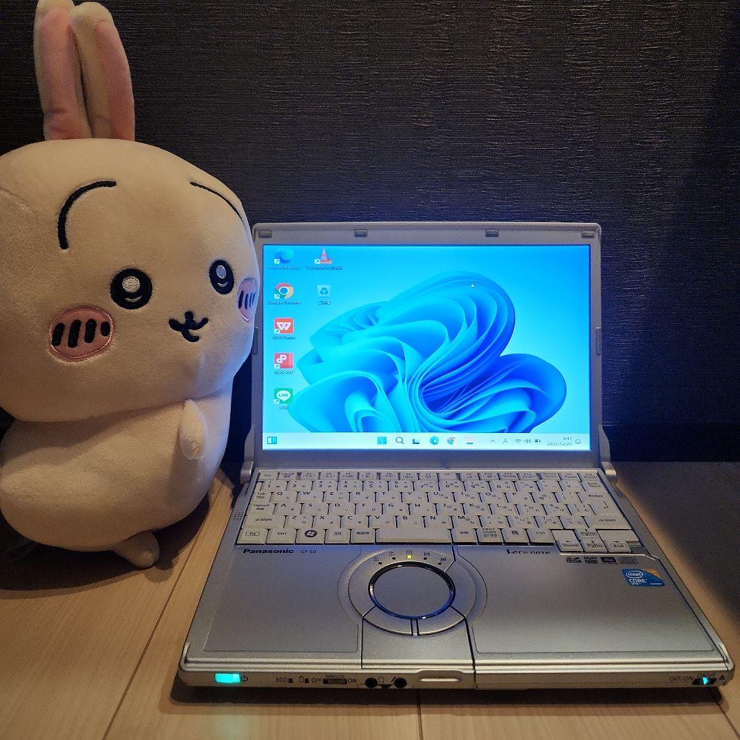 美品　ノートパソコン　軽量　コンパクト　持ち運び可能！！！