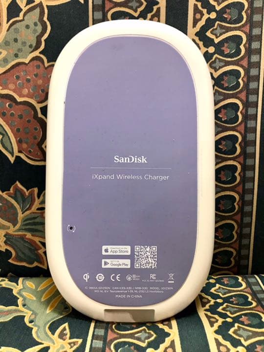 【ほぼ新品】ワイヤレスチャージャー バックアップ 512GB 充電器