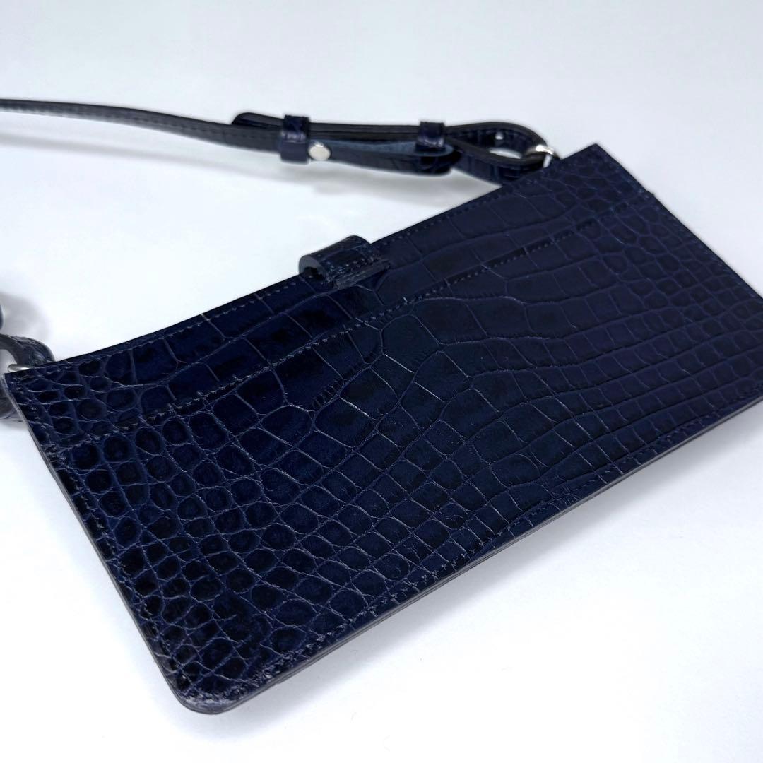 【極美品】 ADMJ 牛革クロコダイル型押し スマホポシェット