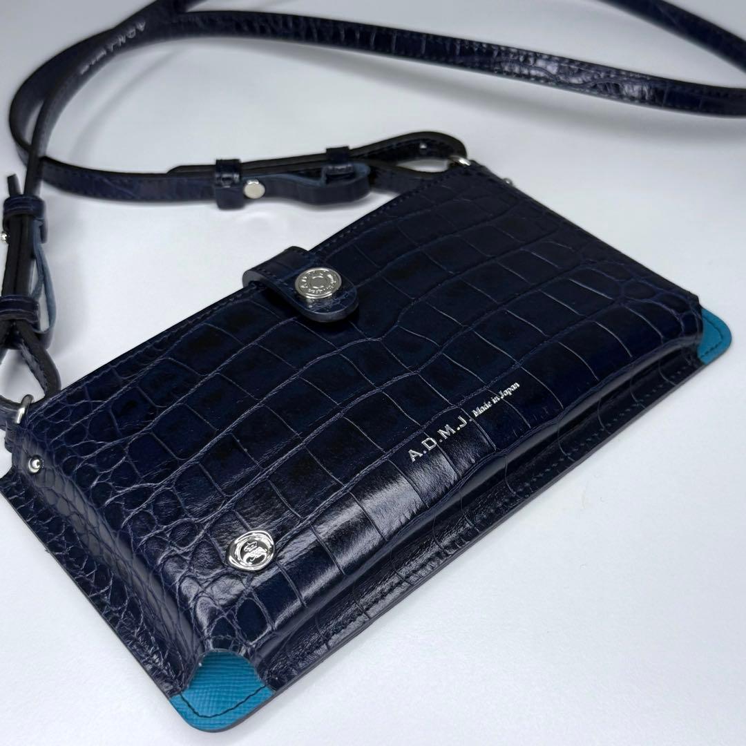 【極美品】 ADMJ 牛革クロコダイル型押し スマホポシェット