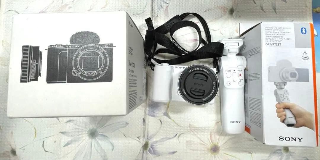 SONY ZV-E10 II ズームレンズキット ミラーレス 一眼　グリップ付き