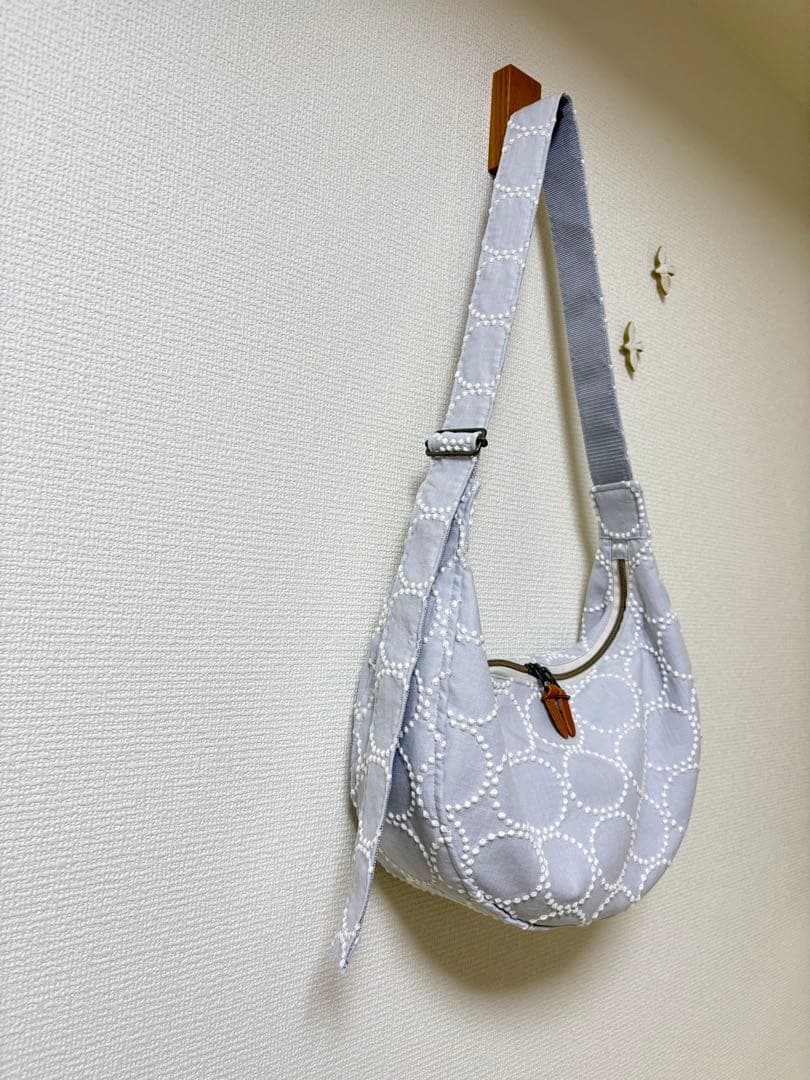 ハンドメイド♪ミナペルホネン　タンバリン（グレー）ハーフムーンバッグ