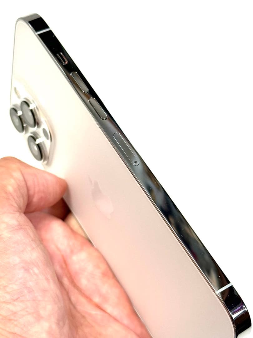 まさはる【超美品】 iPhone13 Pro Max SIMフリー残債なし