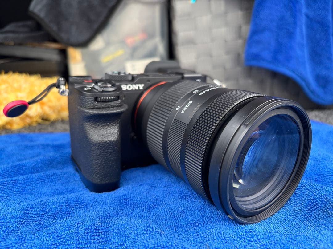 Sony α7C II ミラーレス一眼 本体　SIGMAレンズ付き