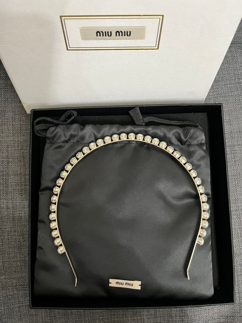 miumiu カチューシャ　クリスタル