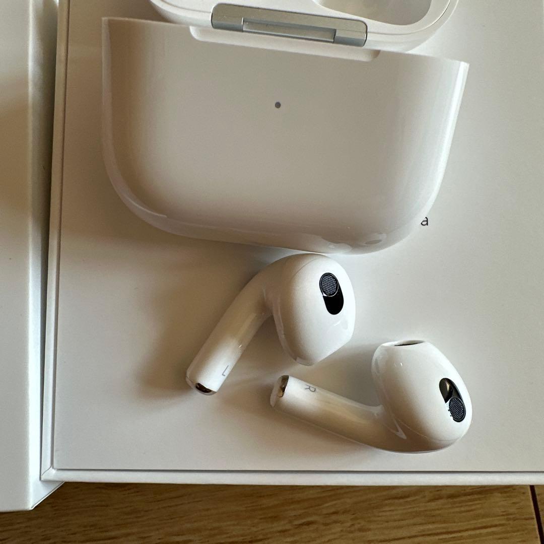 Apple AirPods 本体　ワイヤレスイヤホン　第3世代　used品